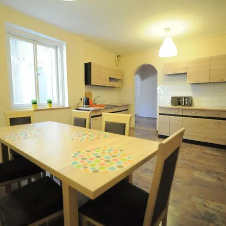 3 Pokojowy Apartament Na Monte Cassino Апартаменты *